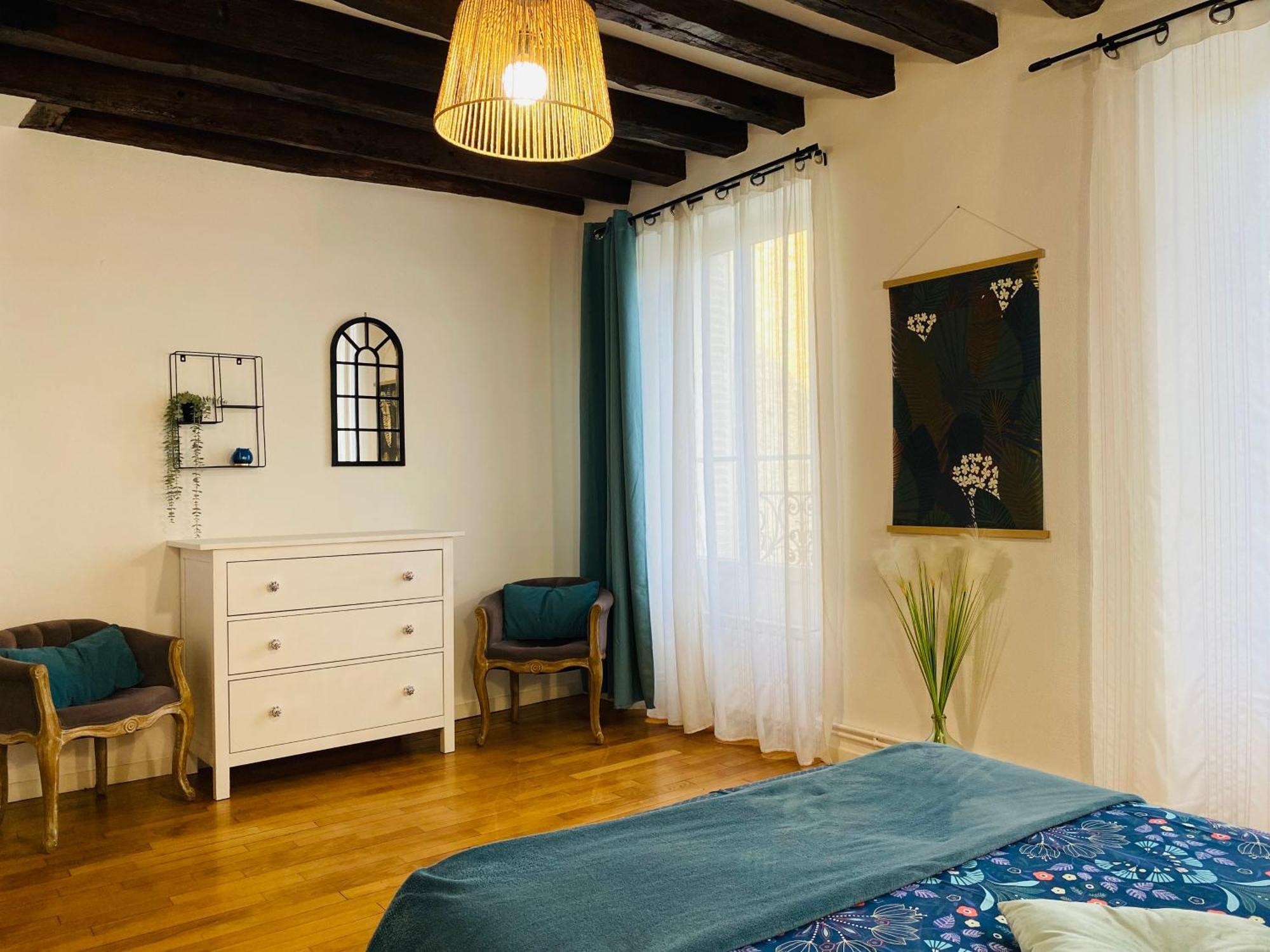 Holiday home Maison Le V - Proche *