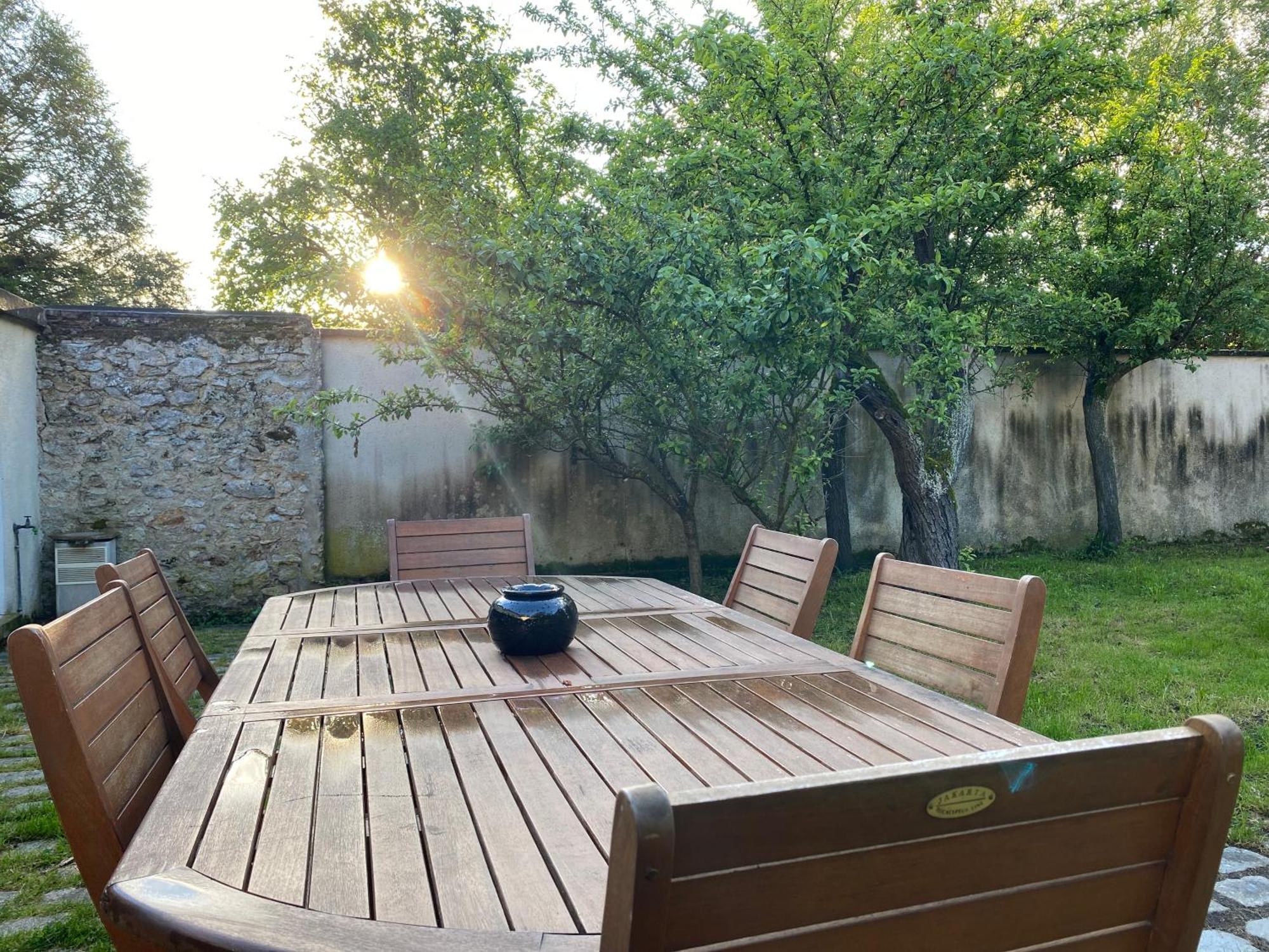 Holiday home Maison Le V - Proche